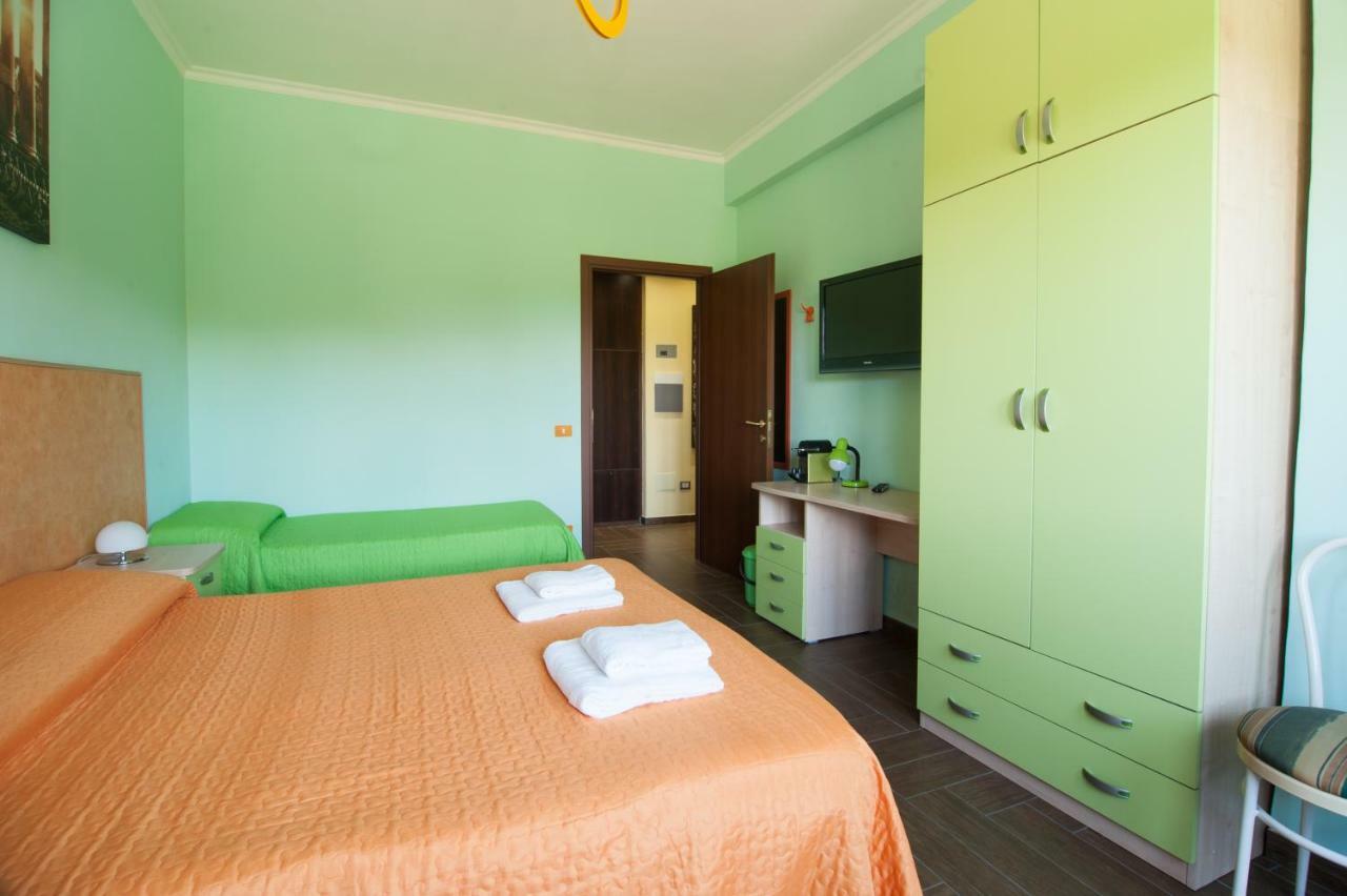 Hotel World Wide Bed - Prenestino Roma Exterior foto